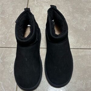 BearPaw black boots